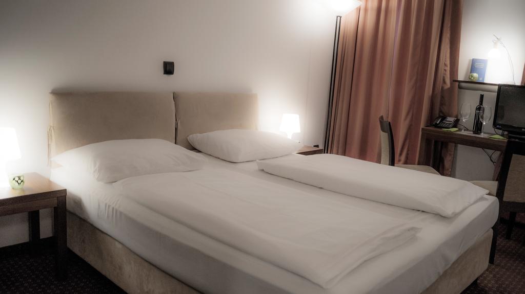 Hotel Hillinger Vienna Bilik gambar
